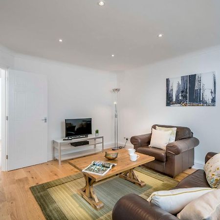 Splendid Apartment Near Vauxhall Tube London Exterior foto